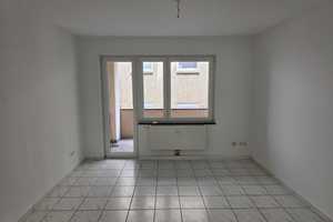 3-ZW mit Balkon in Innenstadtlage 1. OG - 2er-WG möglich! – Rittergasse 5, 97070 Würzburg – Vorschaubild 1