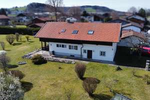 Charmantes Einfamilienhaus mit Bergblick und optionalem Baupotenzial für ein DH und ein EFH – Die vollständige Adresse der Immobilie erhältst du vom Anbieter., 83253 Rimsting – Vorschaubild 9