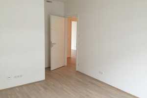 Attraktive 3 Zi. Wohnung mit EBK und Südloggia, U-Bahnstation Oberwiesenfeld, U3 in der Nähe! – Am Oberwiesenfeld 45, 80809 München – Vorschaubild 7