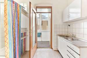 ++ Wohnen mit Altbaucharme – ruhig, zentral und sofort verfügbar ++ – Die vollständige Adresse der Immobilie erhältst du vom Anbieter., 70372 Seelberg, Stuttgart – Vorschaubild 4