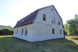Viel Raum für Ihre Ideen - wandelbares Haus nahe dem Achterwasser auf Usedom ! Provisionsfrei ! – Dorfstraße 32, 17440 Lütow – Vorschaubild 3