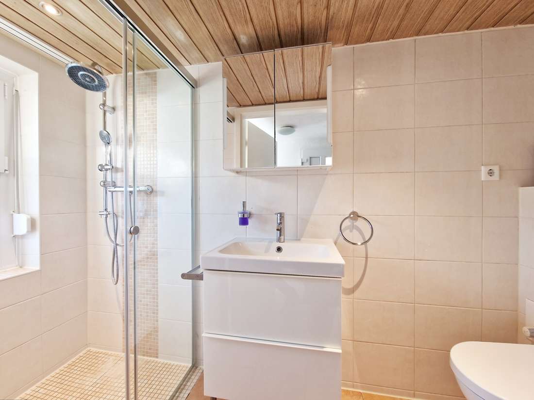 Immobilie in Wasbek - gepflegtes und modernisiertes Wohnhaus mit Garagen und einem schönem Grundstück - Bild 3