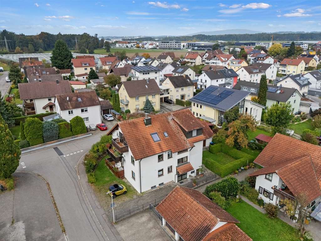 Immobilie in Meckenbeuren - Gemütliche und helle Wohnung mit viel Platz in ruhiger Lage
 - Bild 1