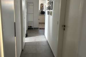 Stuttgarter dachgeschoss : 3,5-Zimmer-Wohnung in Bad Cannstatt