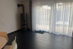 Moderne Doppelhaushälfte mit Kamin, Einbauküche, Garten und Garage in Steinbach (Taunus) – Unter der Weid 7, 61449 Steinbach (Taunus) – Vorschaubild 5