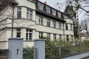 Dachgeschoss- Mansardenwohnung mit ausbaufähigem Spitzboden – Freiwaldauerweg 16, 12205 Lichterfelde, Berlin – Vorschaubild 3