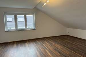 Geräumige 6-Zimmer-Doppelhaushälfte mit gehobener Innenausstattung zur Miete in Boxheimerhof – Die vollständige Adresse der Immobilie erhältst du vom Anbieter., 68642 Bürstadt – Vorschaubild 4