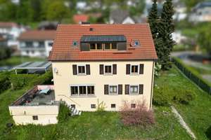 Gepflegtes Mehrfamilienhaus mit 3 Wohneinheiten und großem Garten – Die vollständige Adresse der Immobilie erhältst du vom Anbieter., 97737 Gemünden am Main – Vorschaubild 1
