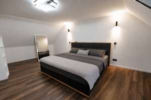 Über 375 m² Platz: Kernsaniertes Haus ab 1.900 € kalt – Equarhofen 68, 97215 Simmershofen – Vorschaubild 19