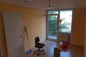 Helle 2-Zimmer-Wohnung mit Balkon, Aufzug & Duplex-Tiefgaragenstellplatz in ruhiger Innenhoflage – Die vollständige Adresse der Immobilie erhältst du vom Anbieter., 81379 Obersendling, München – Vorschaubild 4