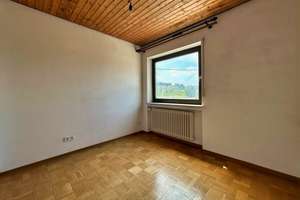 Wohn- und Geschäftshaus mit großzügigen Wohneinheiten und Gewerbefläche – Die vollständige Adresse der Immobilie erhältst du vom Anbieter., 72813 Sankt Johann – Vorschaubild 14