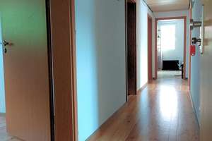 Altbau-Charme mit Komfort: 5-Zimmer-Wohnung in Bad Wildbad – 75323 Bad Wildbad – Vorschaubild 4