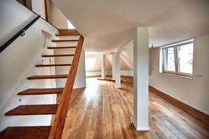 Gelegenheit: Sehr schöne Maisonette-Wohnung mit großer Sonnenterrasse am Isenbergplatz! – Rellinghauser Straße 117, 45128 Südviertel, Essen – Vorschaubild 9