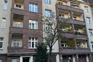 Provisionsfrei - stilvoll modernisierte 1,5 Zimmer Altbauwohnung in ruhiger Lage