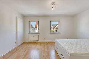 +++ 1.Obergeschoss-Etage - modernisiert, ruhig & zentrumsnah - inklusive Einbauküche +++ – Kolumbusstraße 12, 70439 Stammheim-Süd, Stuttgart – Vorschaubild 4