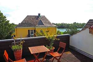 Dachgeschosswohnung mit Dachterrasse und Rheinblick – Die vollständige Adresse der Immobilie erhältst du vom Anbieter., 65347 Eltville am Rhein – Vorschaubild 1