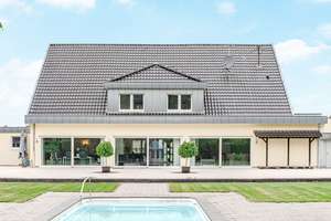 Gewerblich nutzbare Villa inmitten herrlicher Natur