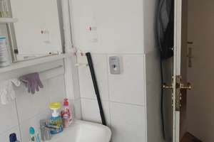 Alltagstaugliche 2-Zimmer-Wohnung im Wiesbaden-Bereich -Balkon-Keller-Bad mit Fenster  – Hasenstr 12, 65197 Biebrich, Wiesbaden – Vorschaubild 10