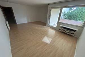 1 Zimmer Hochparterre - Wohnung mit Balkon - Ihre Perfekte Wohnung in Stuttgart Bad-Cannstatt ! – 70374 Sommerrain, Stuttgart – Vorschaubild 4