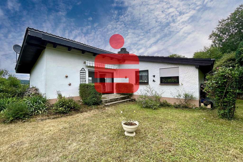 Immobilie in Stromberg - Kompakter Bungalow mit Garten und Stellplatz  - Bild 0