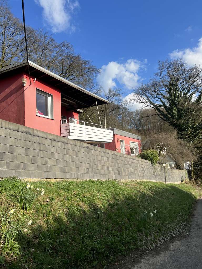 Immobilie in Overath - Einfamilienhaus mit Einliegerwohnung in Overath-Brombach, Bergstr. 6, 51491 Overath - Bild 2