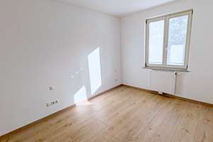 Helle 2-Zimmer-Wohnung mit Südwest-Balkon und TG-Stellplatz in zentraler Lage von Wolfratshausen – Die vollständige Adresse der Immobilie erhältst du vom Anbieter., 82515 Wolfratshausen – Vorschaubild 6