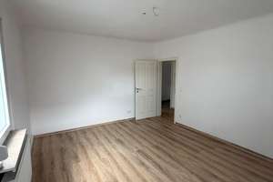 Platz für Ihre Ideen: 3,5-Zimmer-Wohnung in Reutlingen – Jakobstraße 14, 72760 Reutlingen-Mitte, Reutlingen – Vorschaubild 7
