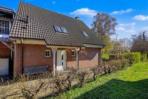 Idyllisches EFH mit Südwestgarten, 165,5 m² Wohnfläche/Nutzfläche und Feldrandlage auf 2.500 m² – Die vollständige Adresse der Immobilie erhältst du vom Anbieter., 21039 Altengamme, Hamburg – Vorschaubild 23
