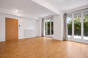 Frisch renovierte EG-Wohnung mit großer Terrasse I provisionsfrei I bezugsfrei – Billy-Wilder-Promenade 42, 14167 Lichterfelde, Berlin – Vorschaubild 3