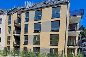 Familienfreundlicher Neubau mit zwei Terrassen und attraktiven Finanzierungsmöglichkeiten