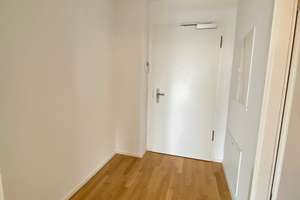 Direkte Spree-Lage! Exklusives-Apartment mit unverbaubarem Wasserblick! – Stralauer Platz 35, 10243 Friedrichshain, Berlin – Vorschaubild 2
