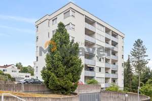 Raum für die ganze Familie – 4,5-Zimmer-Wohnung mit Gestaltungspotenzial – Die vollständige Adresse der Immobilie erhältst du vom Anbieter., 89134 Blaustein – Vorschaubild 1