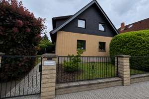 PROVISIONSFREIES gepflegtes freistehendes Einfamilienhaus mit Vollkeller und Kaminzimmer – Die vollständige Adresse der Immobilie erhältst du vom Anbieter., 13509 Borsigwalde, Berlin – Vorschaubild 1