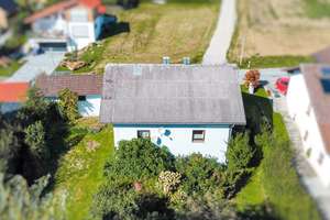 Hier steckt mehr drin – Einfamilienhaus mit Entwicklungschance nähe Haarbach!  – Die vollständige Adresse der Immobilie erhältst du vom Anbieter., 94542 Haarbach – Vorschaubild 4