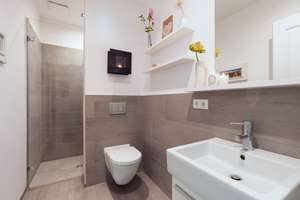Manhattan-Feeling in Hamburg-Uhlenhorst. Exklusives Loft mit eigenem Bootsanleger - COURTAGEFREI! – Die vollständige Adresse der Immobilie erhältst du vom Anbieter., 22085 Uhlenhorst, Hamburg – Vorschaubild 23