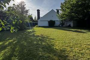 Ihr grünes Paradies: Bungalow auf selten großem 1.186 m² Grundstück