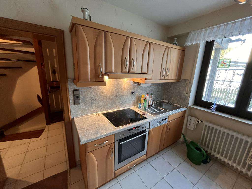 Immobilie in Donaustauf - Freies 5-Zi. RMH mit Garage, Garten und West-Terrasse in Donaustauf - Bild 2