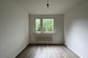 Beliebte Eigentumswohnung mit Loggia in Kiel-Projensdorf! – Charles-Roß-Ring 70, 24106 Wik, Kiel – Vorschaubild 19