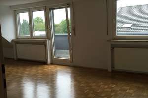 Wunderschöne DG-Wohnung mit Südbalkon zentral gelegen – Die vollständige Adresse der Immobilie erhältst du vom Anbieter., 51061 Höhenhaus, Köln – Vorschaubild 2