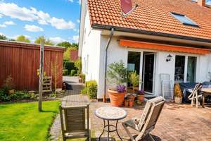 Attraktive Doppelhaushälfte in begehrter Lage von Oldenburg-Bloherfelde – ideal für Kapitalanleger – Die vollständige Adresse der Immobilie erhältst du vom Anbieter., 26129 Bloherfelde, Oldenburg (Oldenburg) – Vorschaubild 2