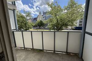 Hochwertig Renoviert: Freies 1,5-Zimmer-Apartment mit Balkon – Otto-Suhr-Allee 114, 10585 Charlottenburg, Berlin – Vorschaubild 3