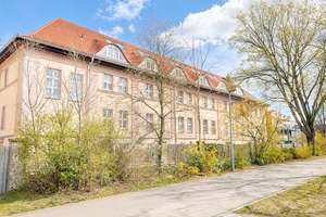 Townhouse-Flair in historischer Architektur - Moderne 3-Zimmer-Maisonettewohnung in zentraler Lage