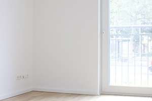 3,5-Zi-Whg / gr. Wohnküche / Vollbad / Gäste-WC / Terrasse / von privat in Berlin-Johannisthal – Sterndamm 66 F, 12487 Johannisthal, Berlin – Vorschaubild 7
