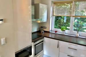 Hochwertige Split-Level-Wohnung mit Hauscharakter in Junkersdorfer Bestlage – 50858 Junkersdorf, Köln – Vorschaubild 8