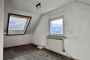 73207 Plochingen: Kleines Häuschen in Halbhöhenlage mit schönem Garten und Garage. – Die vollständige Adresse der Immobilie erhältst du vom Anbieter., 73207 Plochingen – Vorschaubild 14