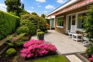Exklusiver villenartiger Bungalow mit privater Wellnessoase und Künstler-Unikat in Krefeld-Verberg – Die vollständige Adresse der Immobilie erhältst du vom Anbieter., 47802 Verberg, Krefeld – Vorschaubild 4