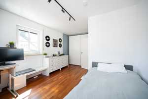 Modern Living auf Zeit – Exklusive Doppelhaushälfte in Waldtrudering – München – Vorschaubild 8