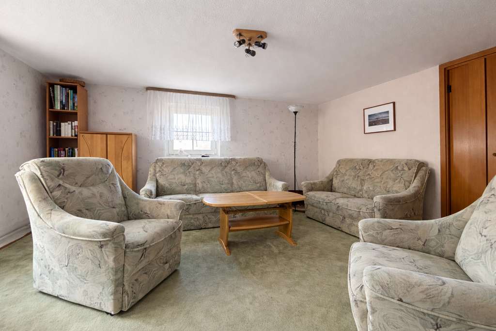 Immobilie in Wermsdorf - Einfamilienhaus mit Charakter: viel Raum für Ihre individuellen Wohnideen - Bild 3