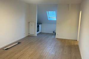 Helle, citynahe 1-Zimmer-Dachgeschosswohnung in ruhiger Lage (Erstbezug nach Sanierung) – Bronnäcker 10, 70188 Ostheim, Stuttgart – Vorschaubild 2