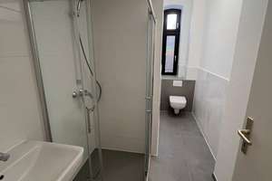 Schöne sanierte 2-Zimmer-Wohnung in zentraler Lage von Wiesbaden – 65183 Westend / Bleichstraße, Wiesbaden – Vorschaubild 2